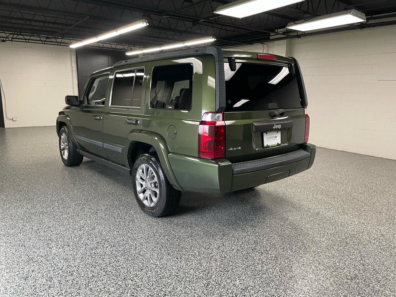 Used 2007 Jeep Commander Sport AWD/4WD image 7