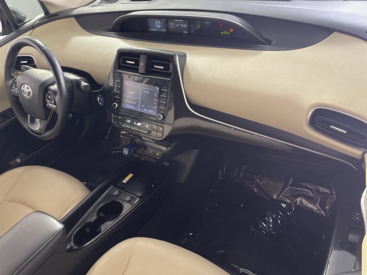 Used 2021 Toyota Prius XLE w/ Advanced Technology Package image 25