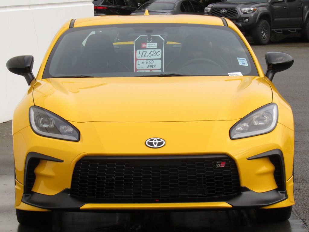 New 2026 Toyota GR86 YUZU Limited image 3