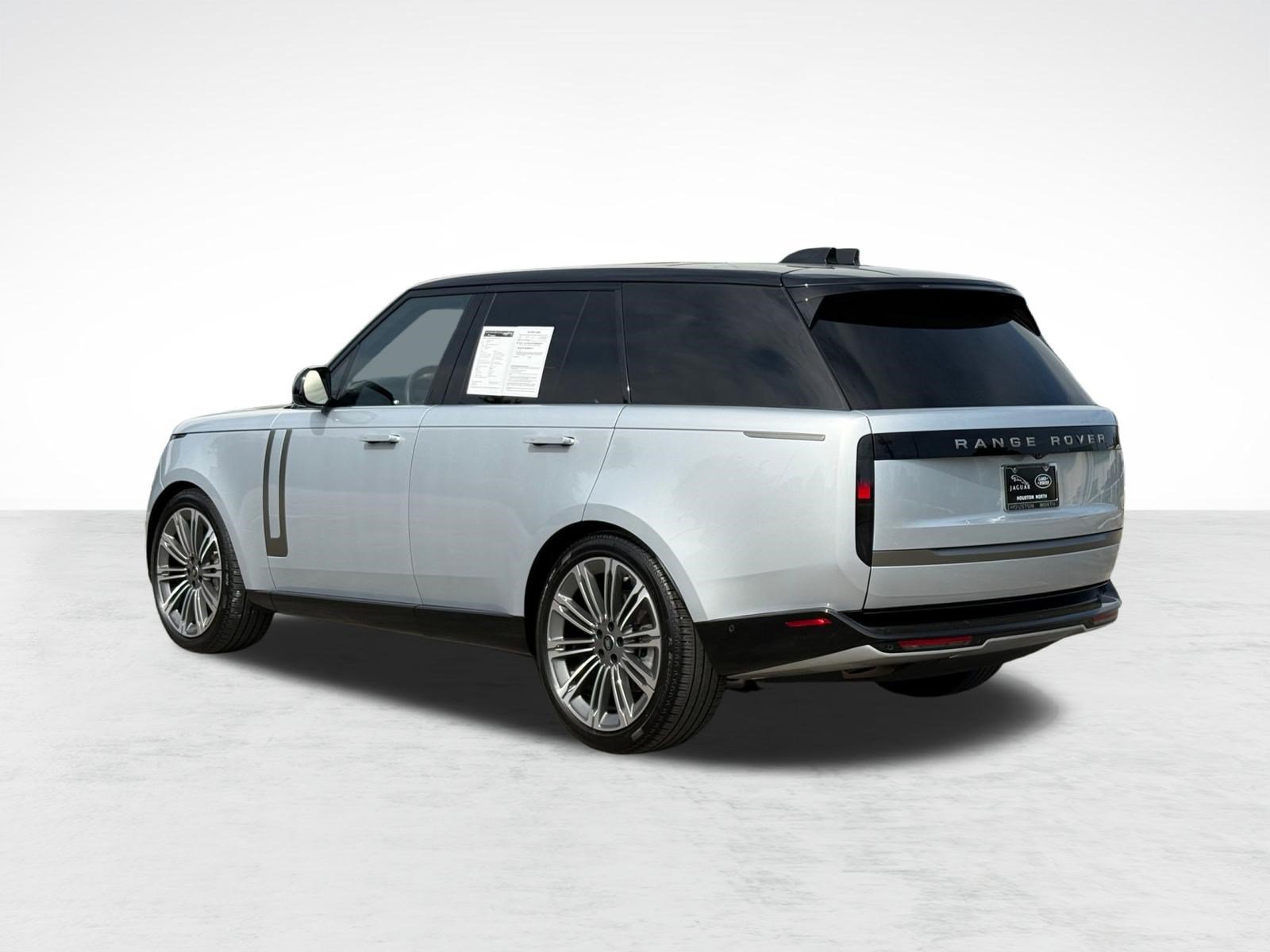 Certified 2025 Land Rover Range Rover SE AWD/4WD image 3