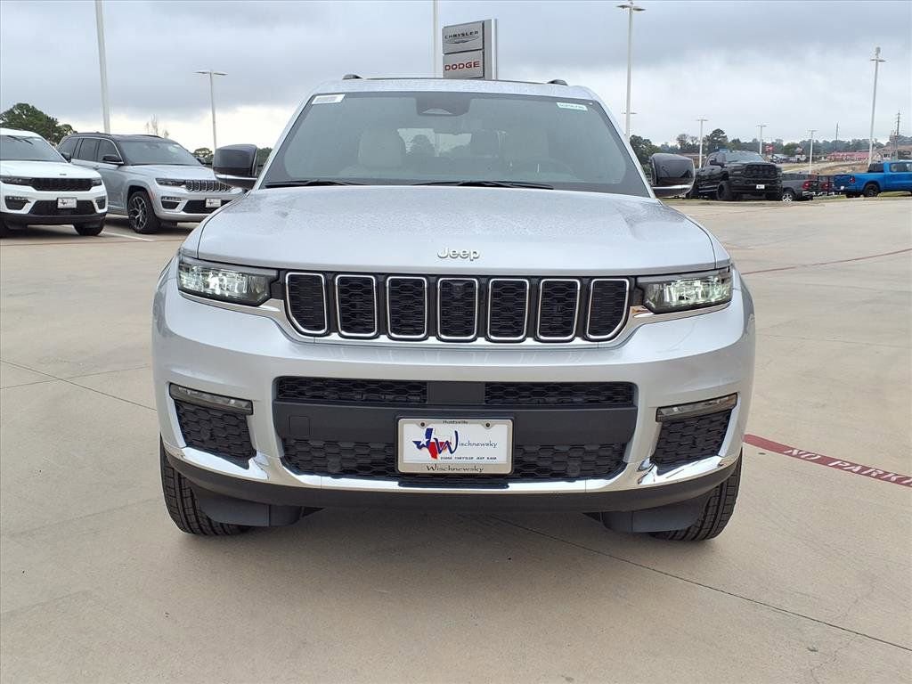New 2025 Jeep Grand Cherokee L Limited w/ Luxury Tech Group II image 5