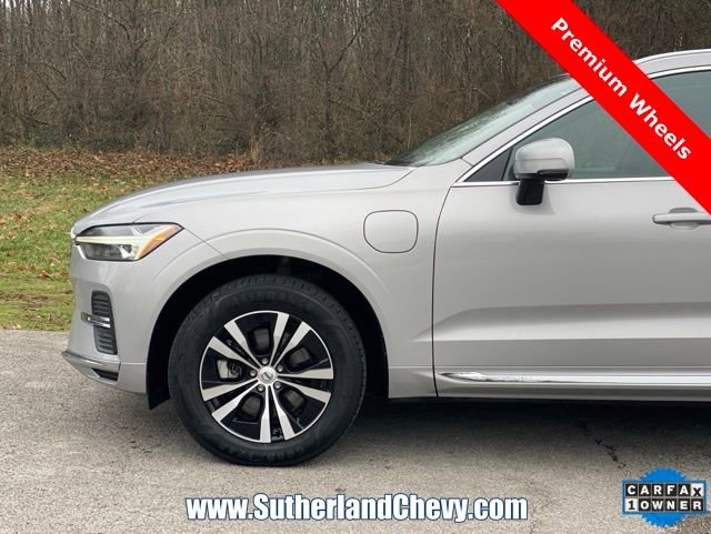 Used 2023 Volvo XC60 T8 Core image 10