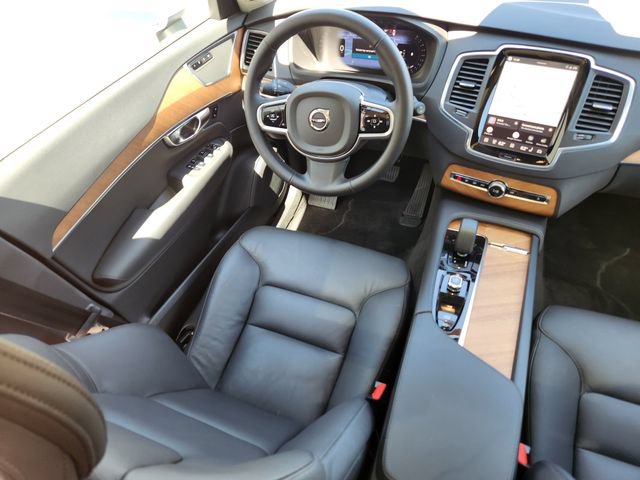 Certified 2025 Volvo XC90 B6 Core w/ Protection Package Premier AWD/4WD image 10