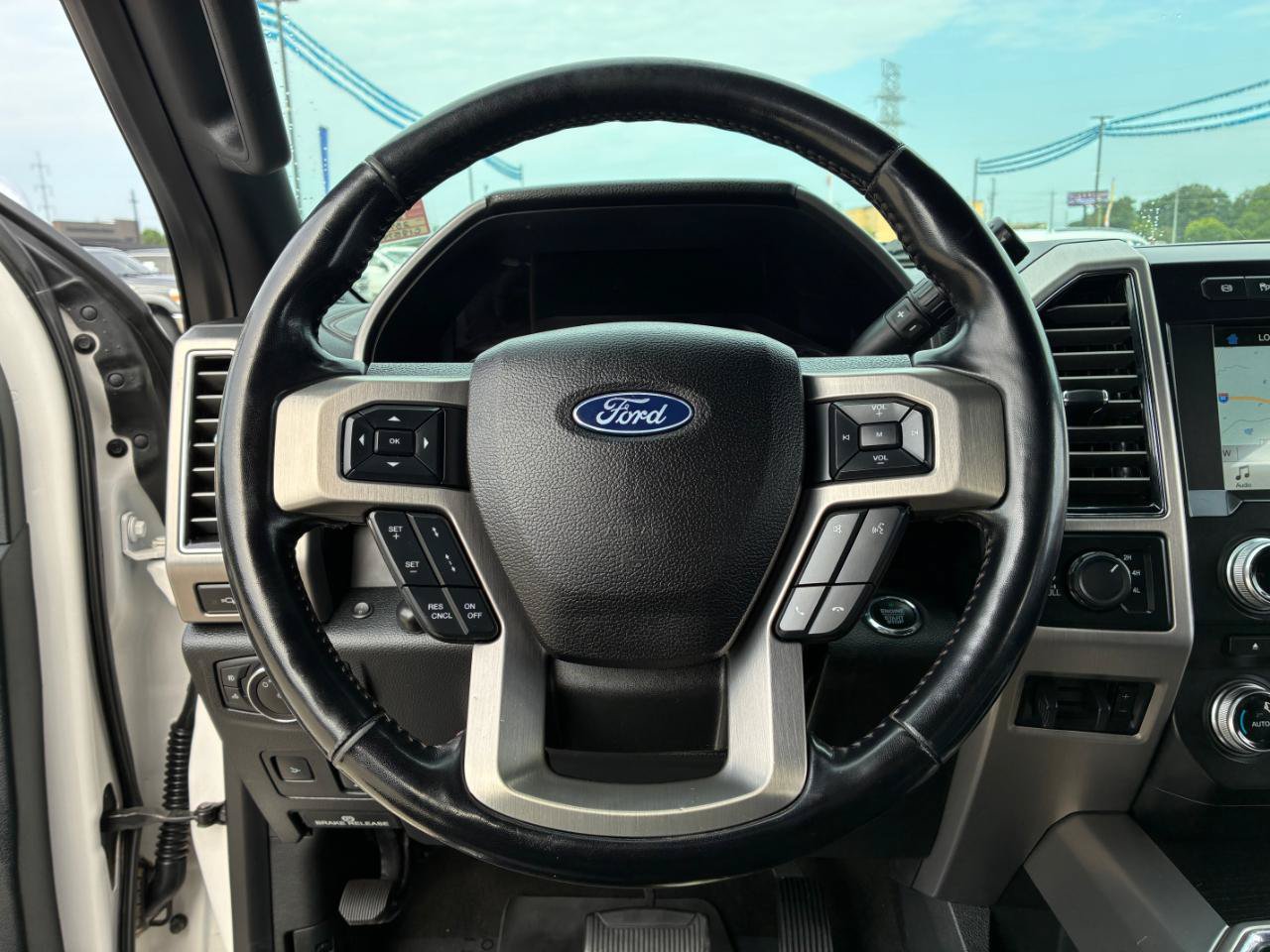 Used 2018 Ford F250 Platinum w/ Platinum Ultimate Package AWD/4WD image 19