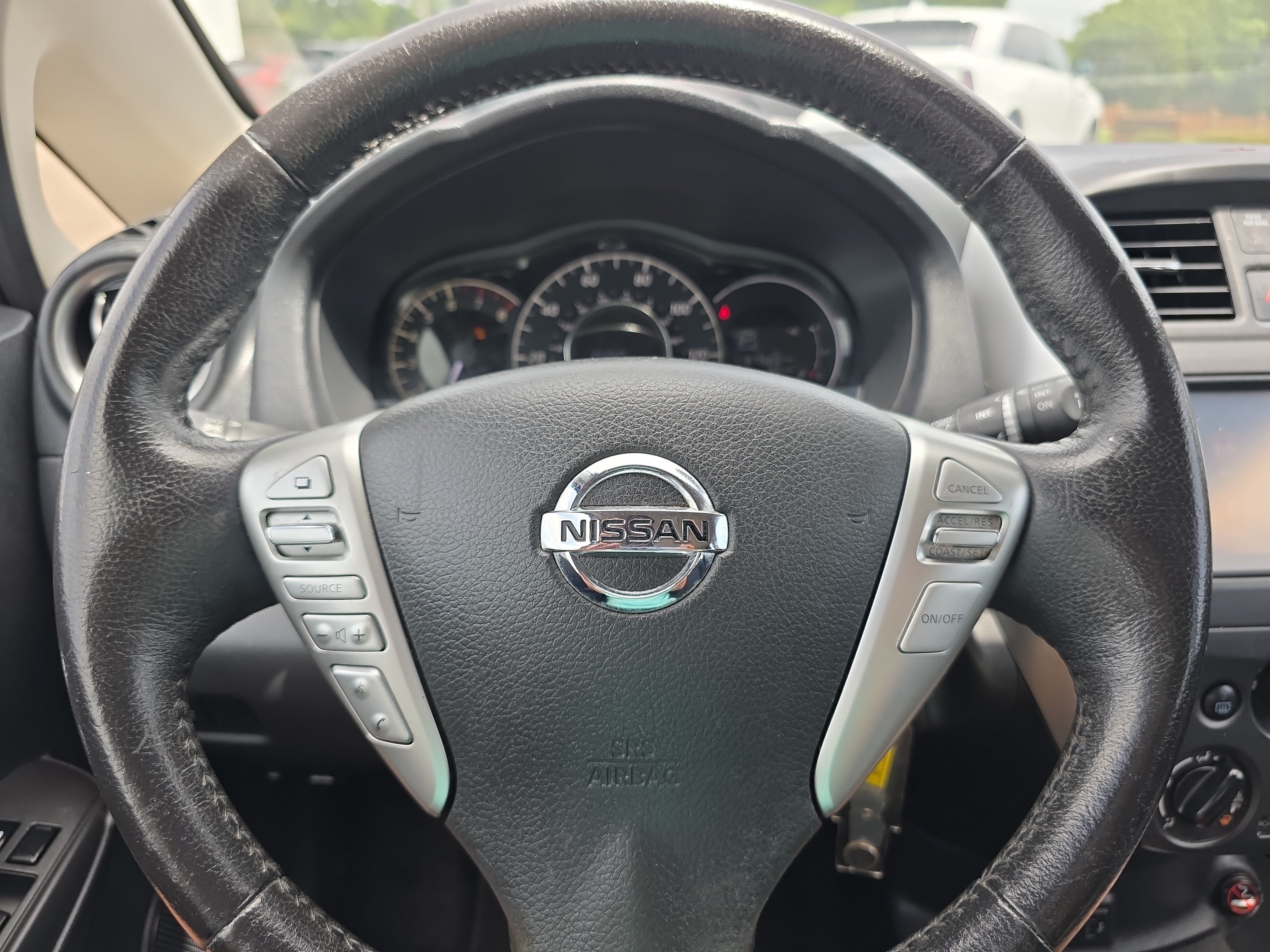 Used 2019 Nissan Versa Note SV FWD image 18