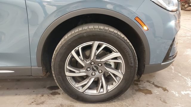 Used 2025 Lincoln Corsair AWD w/ Equipment Group 101A image 36