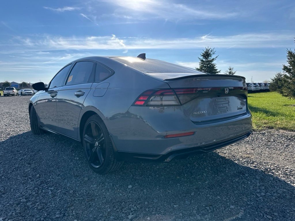 Used 2024 Honda Accord Sport image 10