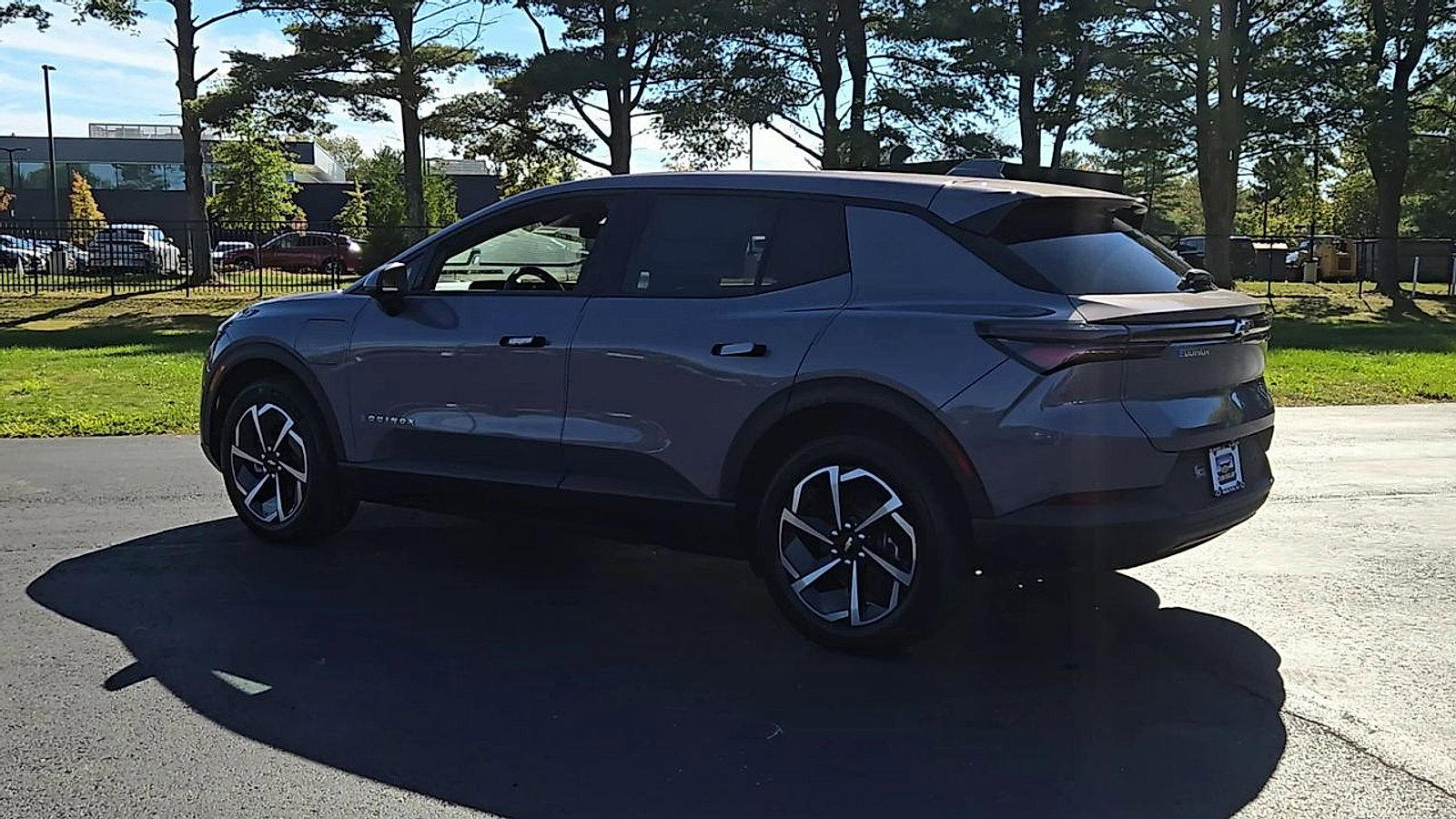 New 2026 Chevrolet Equinox EV LT image 2