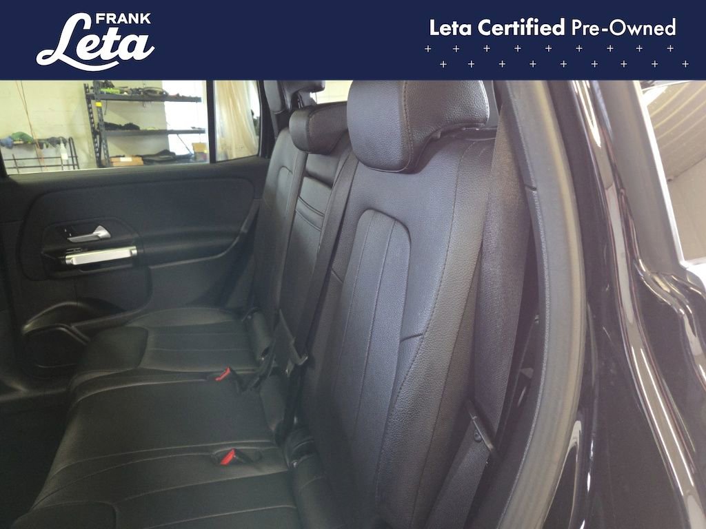 Used 2021 Mercedes-Benz GLB 250 w/ Premium Package image 21