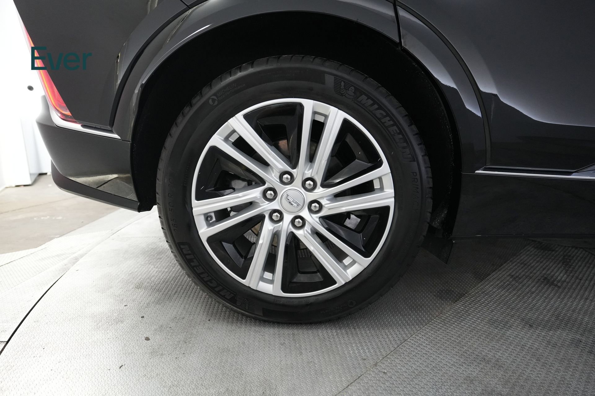 Used 2024 Cadillac Lyriq Tech RWD image 21