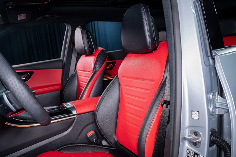 Certified 2026 Mercedes-Benz GLC 300 image 17