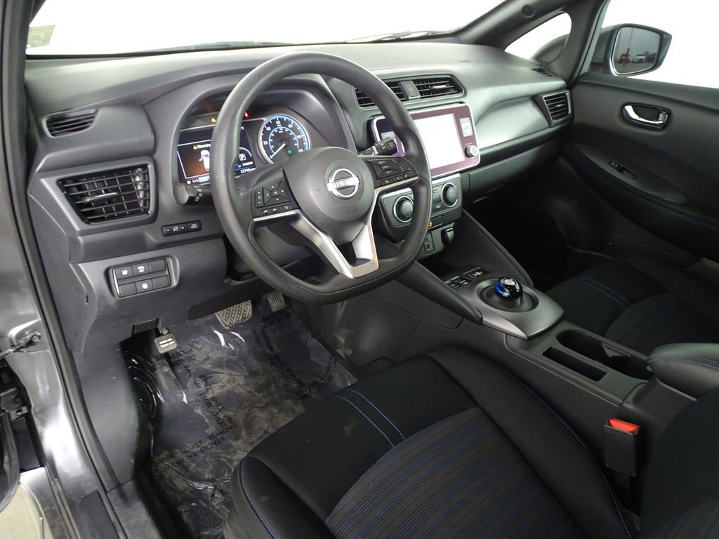 Used 2023 Nissan Leaf S image 19