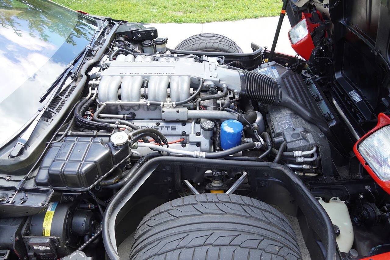 Used 1990 Chevrolet Corvette ZR-1 RWD image 37