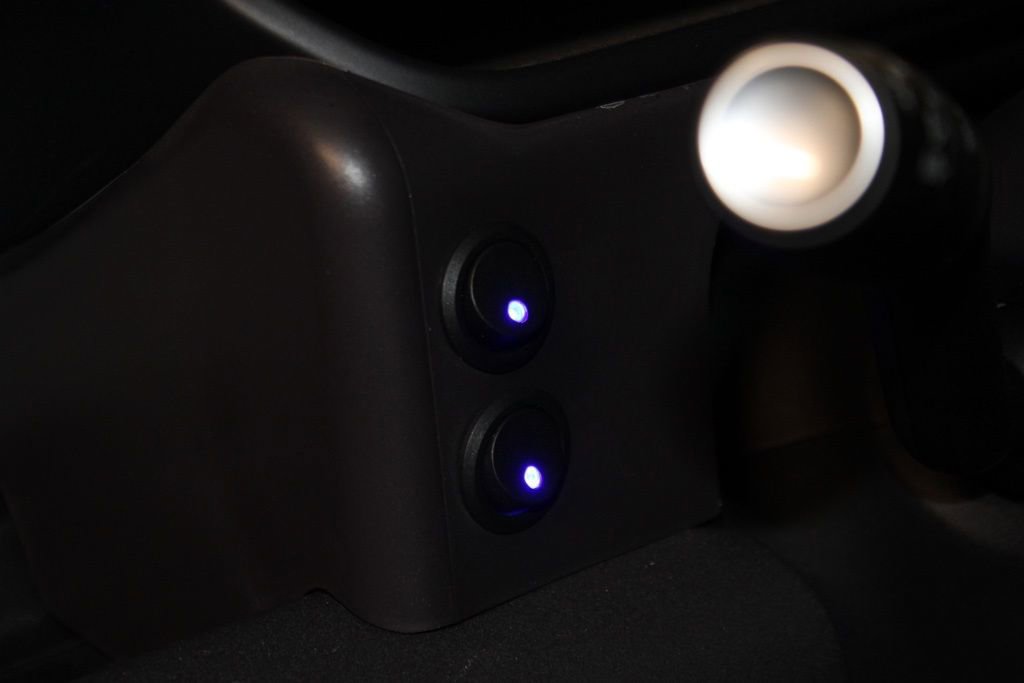 Used 2023 Land Rover Defender 130 SE image 17