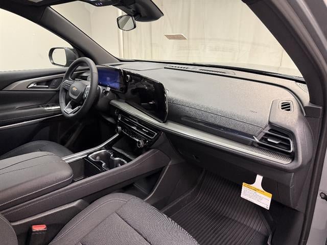 New 2026 Chevrolet Traverse LT w/ LPO, Floor Liner Package FWD image 12
