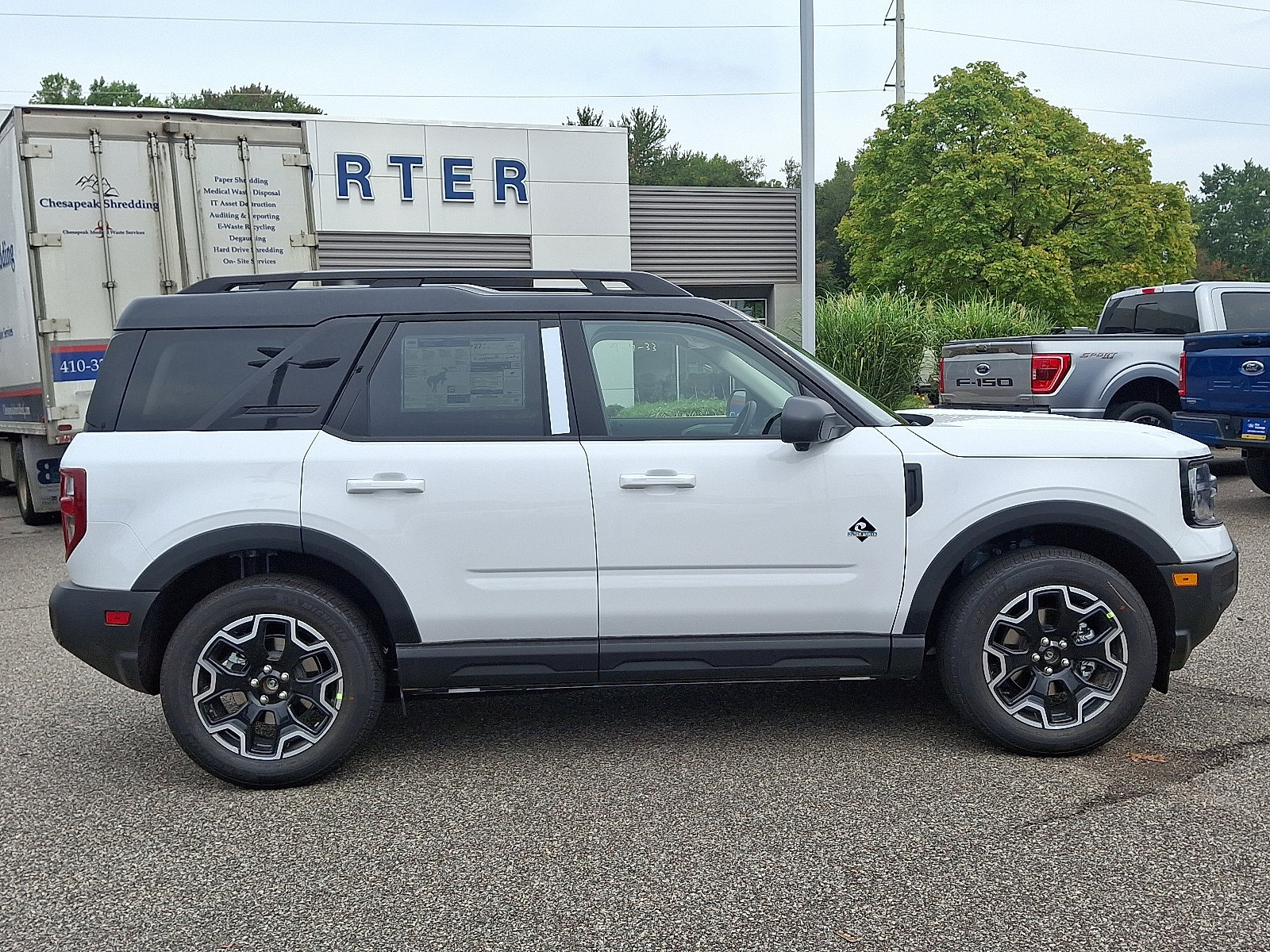 New 2025 Ford Bronco Sport Outer Banks w/ Outer Banks Tech Package+ AWD/4WD image 8