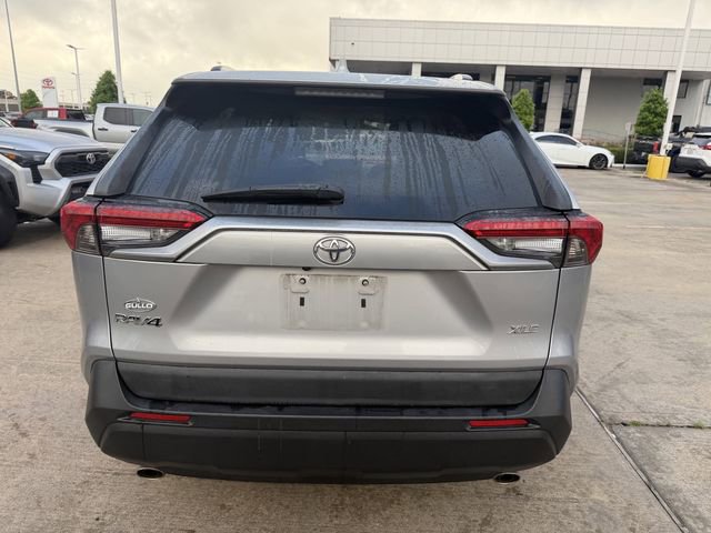 Used 2021 Toyota RAV4 XLE Premium image 6