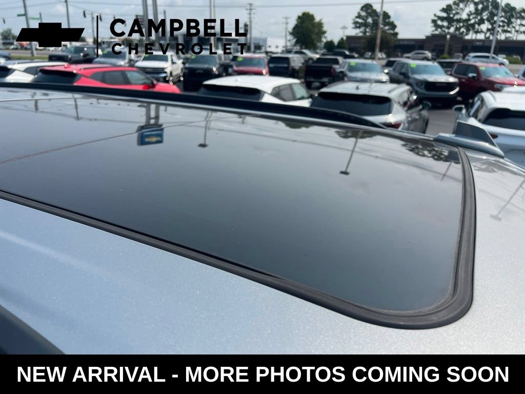Used 2024 Cadillac Escalade Sport w/ LPO, ONYX Package AWD/4WD image 15