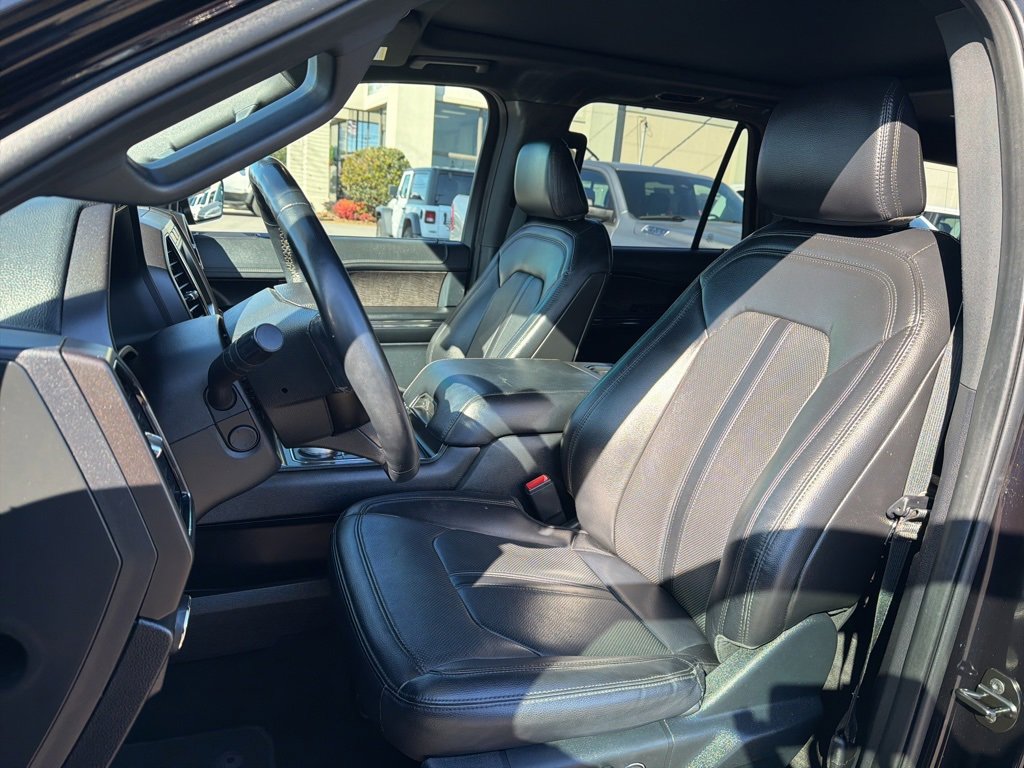 Used 2021 Ford Expedition Limited image 38