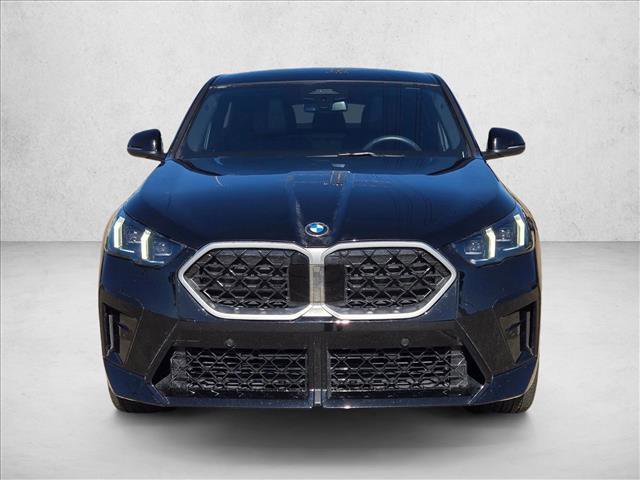 Used 2025 BMW X2 xDrive28i image 2