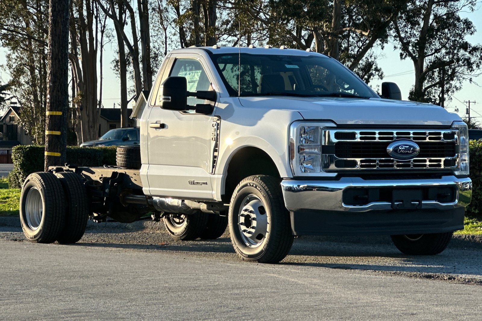 Used 2024 Ford F350 XLT AWD/4WD image 7
