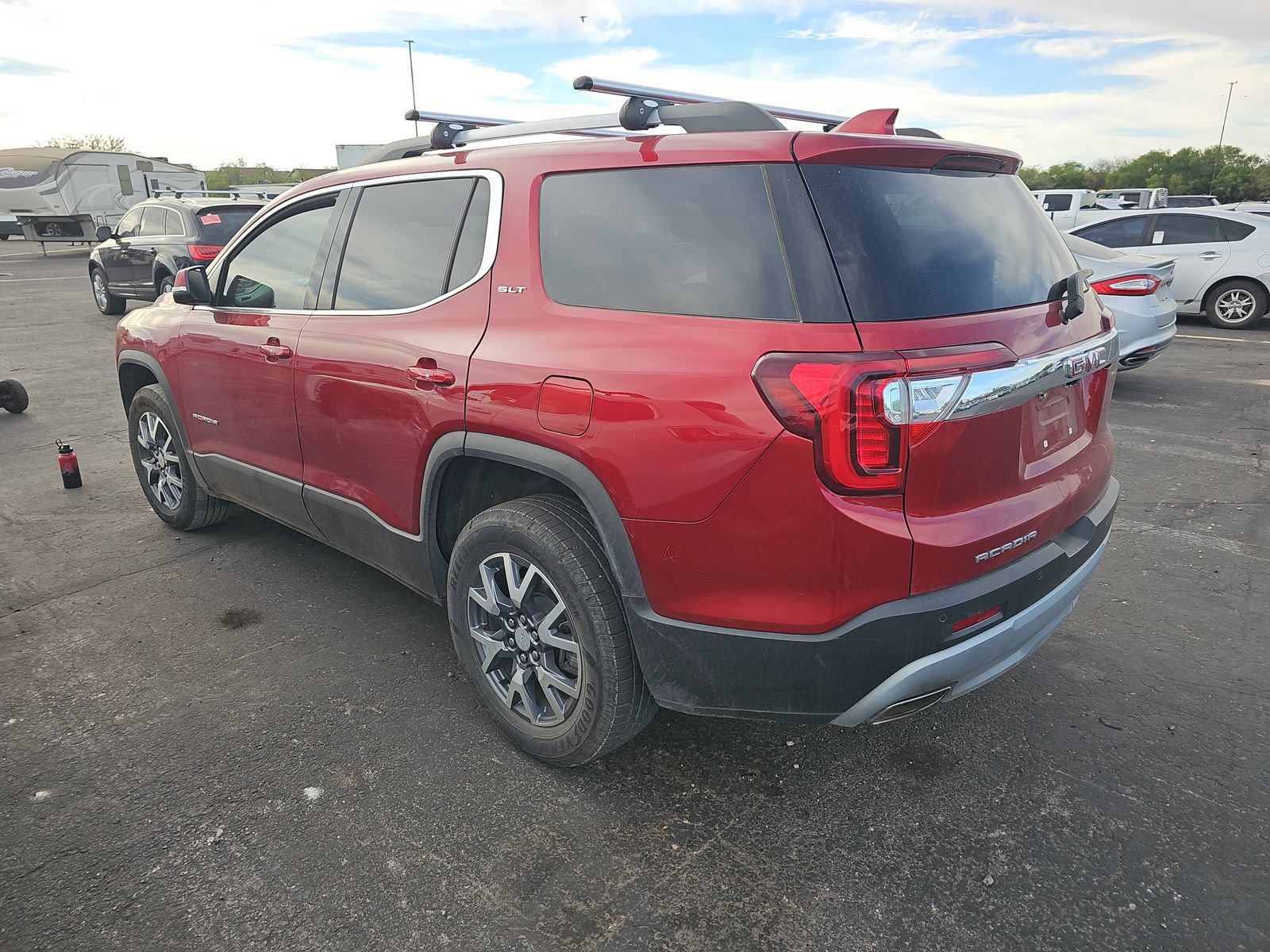 Used 2023 GMC Acadia SLT w/ Technology Package image 6
