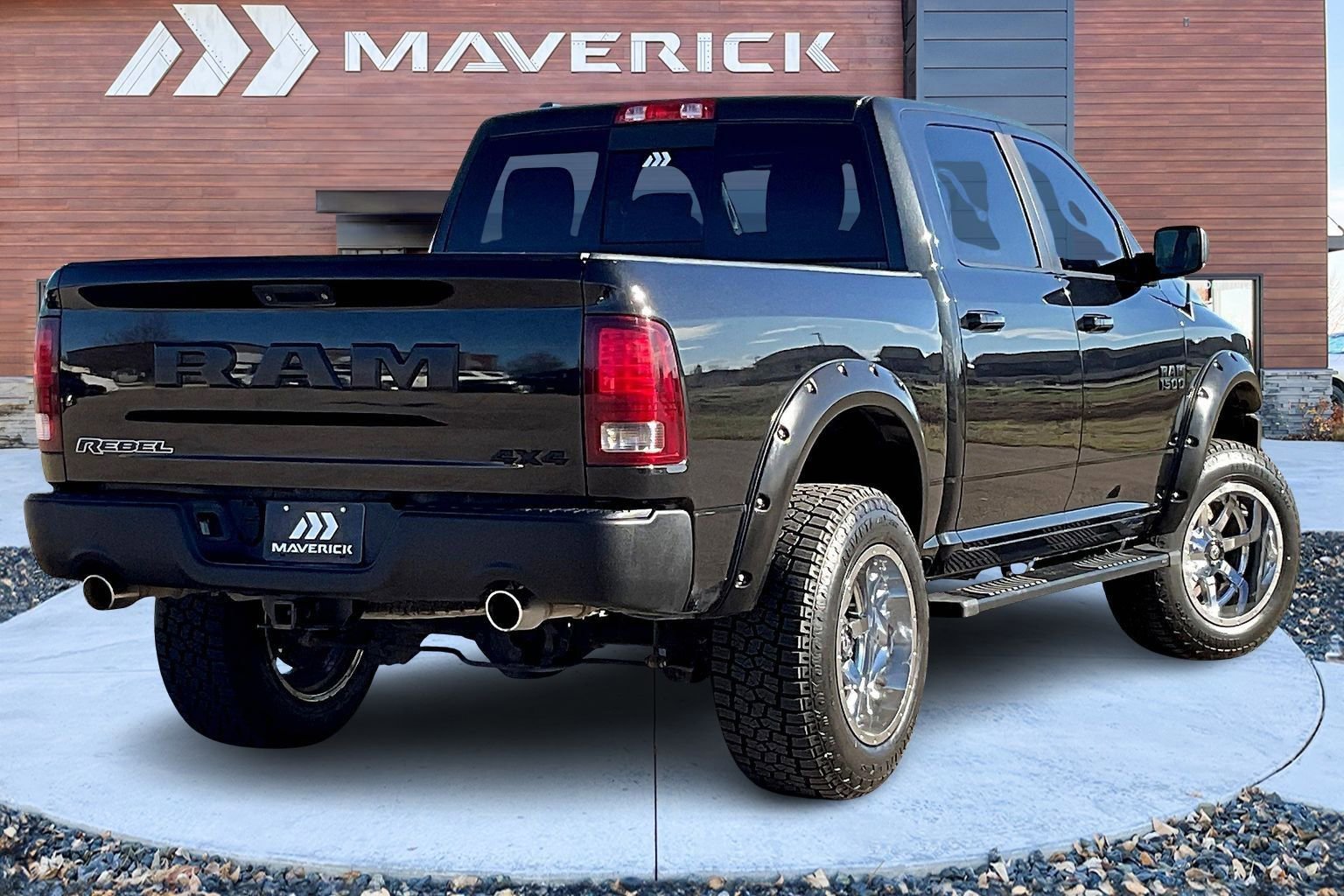 Used 2016 RAM 1500 Rebel w/ Luxury Group image 5