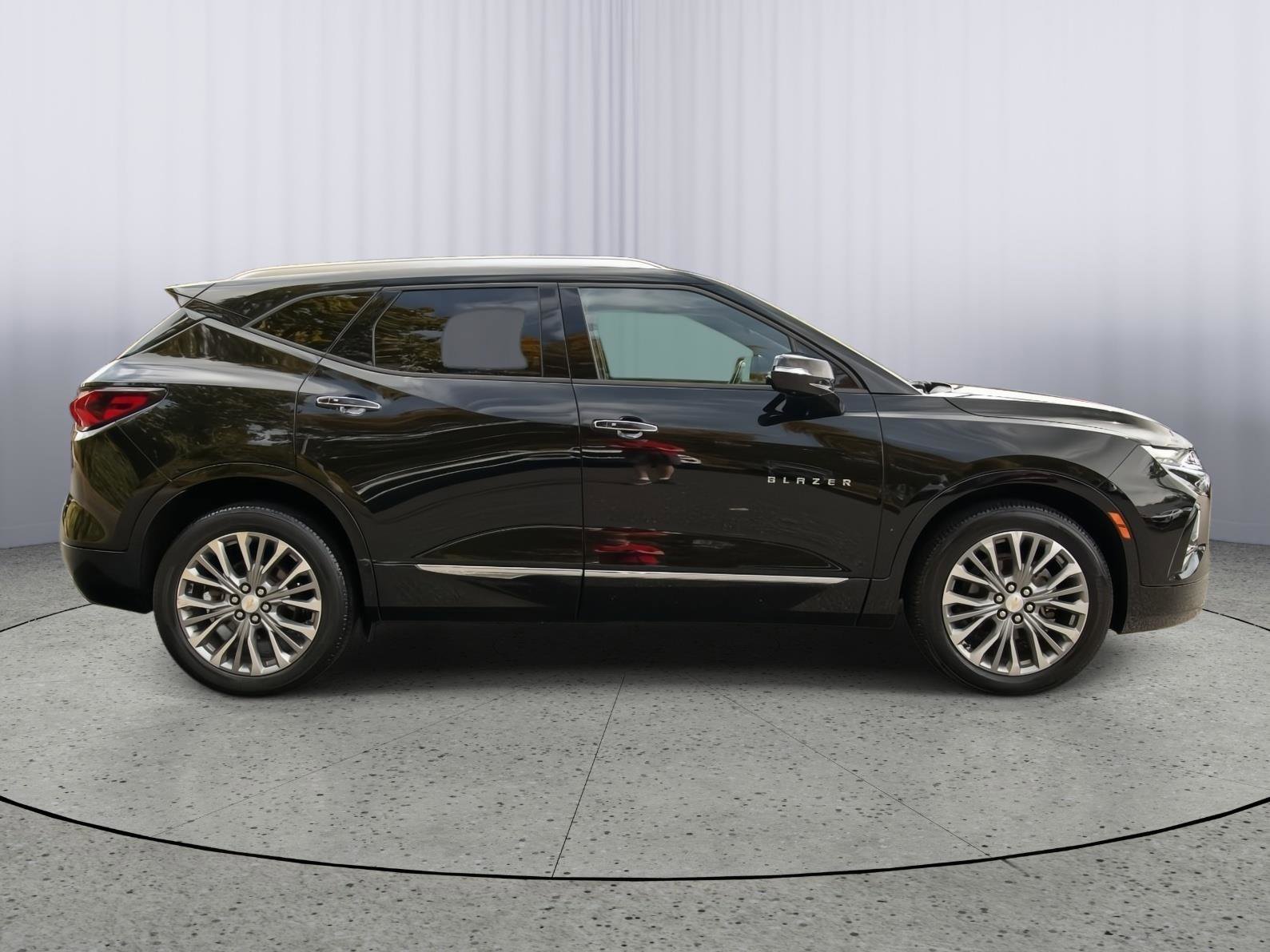 Used 2019 Chevrolet Blazer Premier w/ Driver Confidence II Package image 23