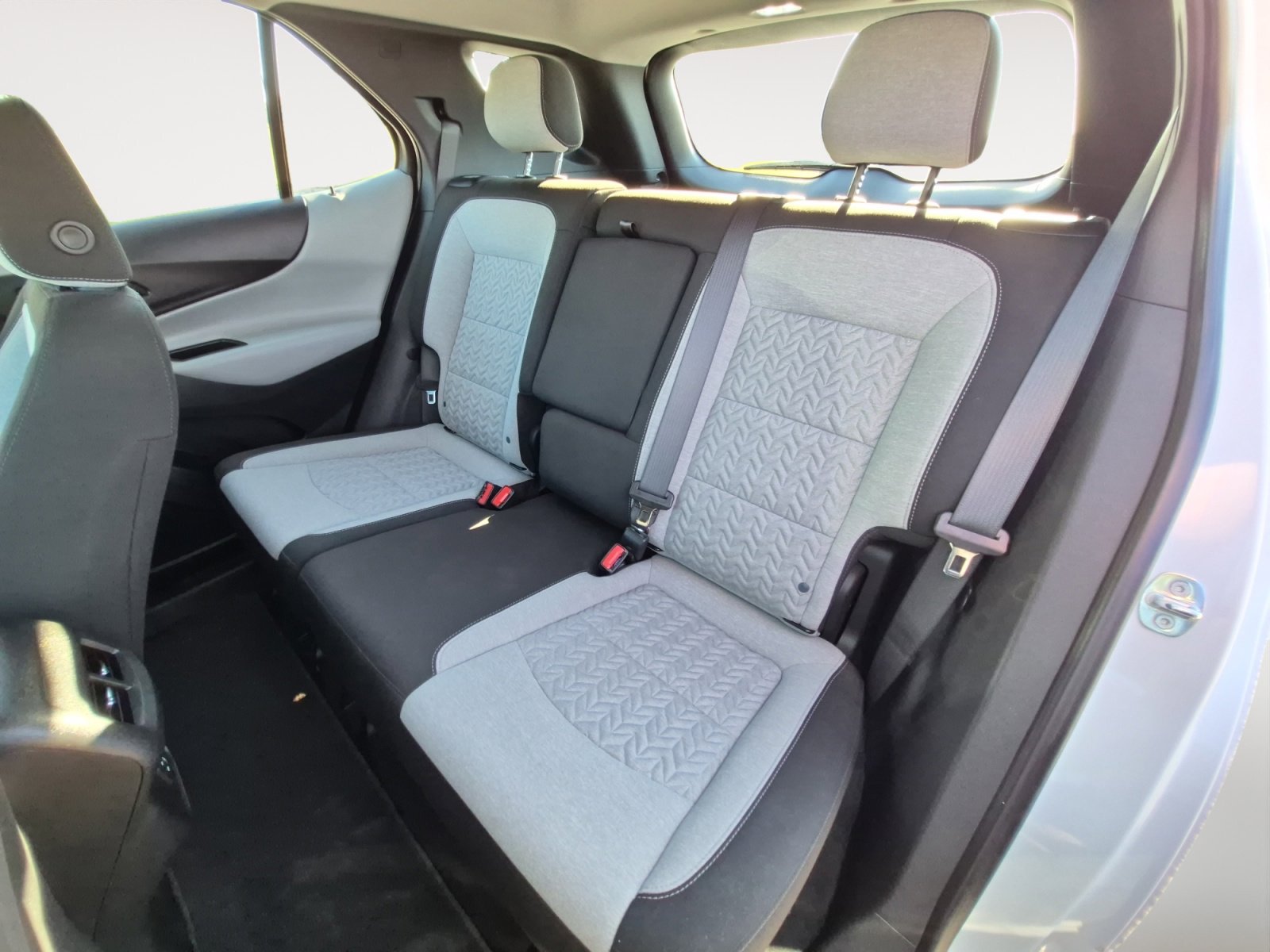 Used 2024 Chevrolet Equinox LS image 23