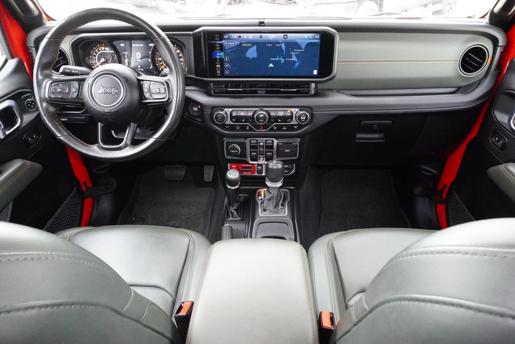 Used 2024 Jeep Gladiator Mojave AWD/4WD image 22