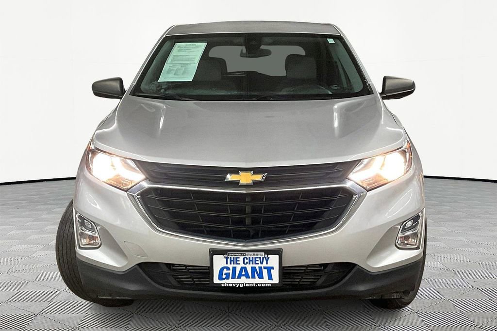 Used 2020 Chevrolet Equinox LS w/ LS Convenience Package image 2