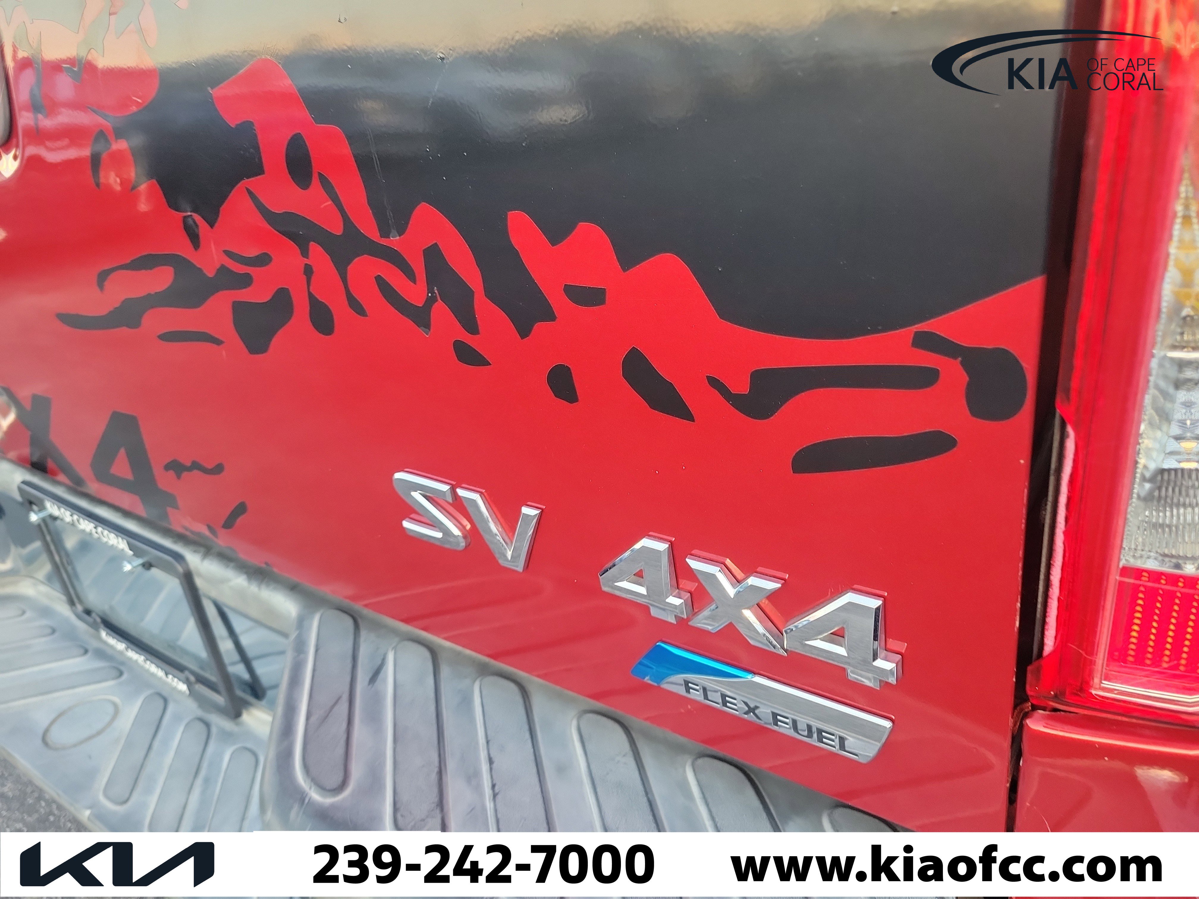 Used 2017 Nissan Frontier SV w/ SV Value Truck Package AWD/4WD image 10