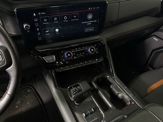 Used 2023 GMC Sierra 1500 AT4 w/ AT4 Premium Package AWD/4WD image 36