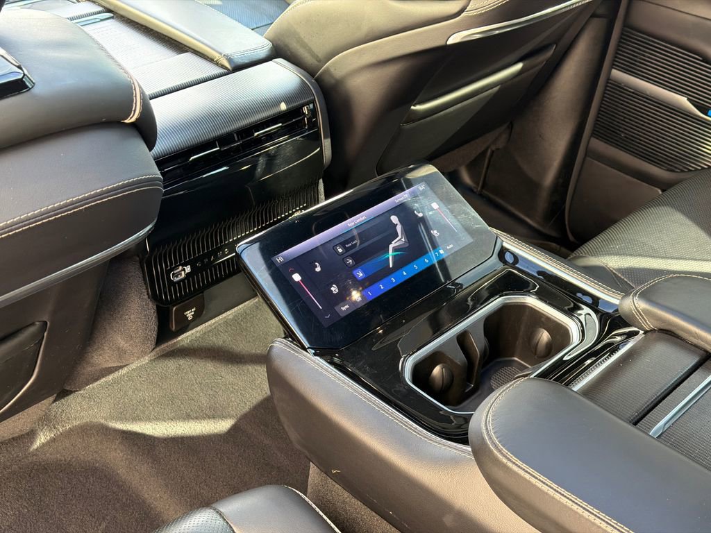 Used 2024 Jeep Grand Wagoneer L Series II w/ Quick Order Packagew 28T image 5