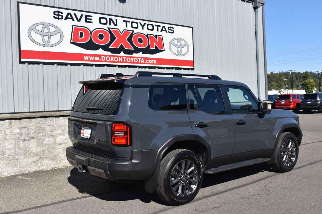 Used 2025 Toyota Land Cruiser w/ Premium Package AWD/4WD image 5