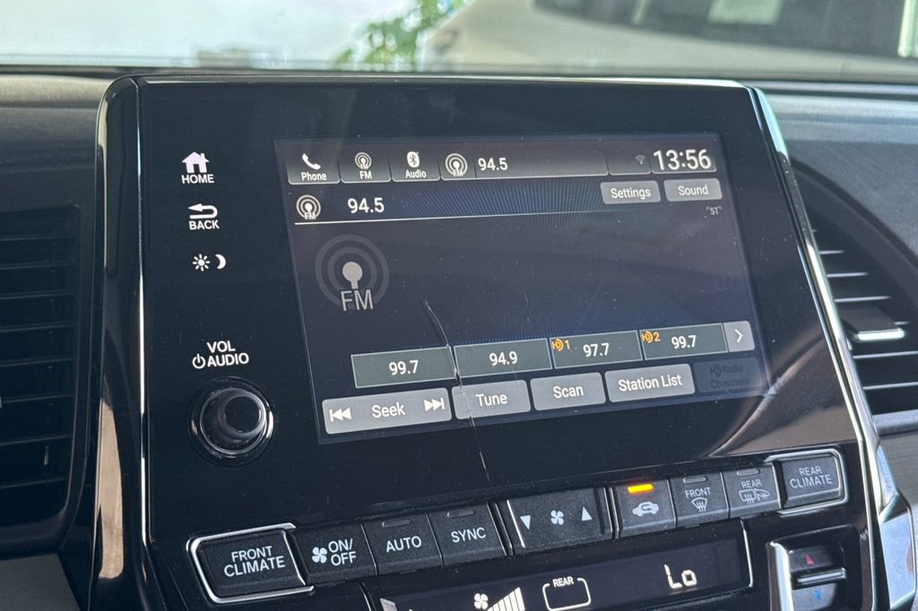 Used 2018 Honda Odyssey EX-L image 16