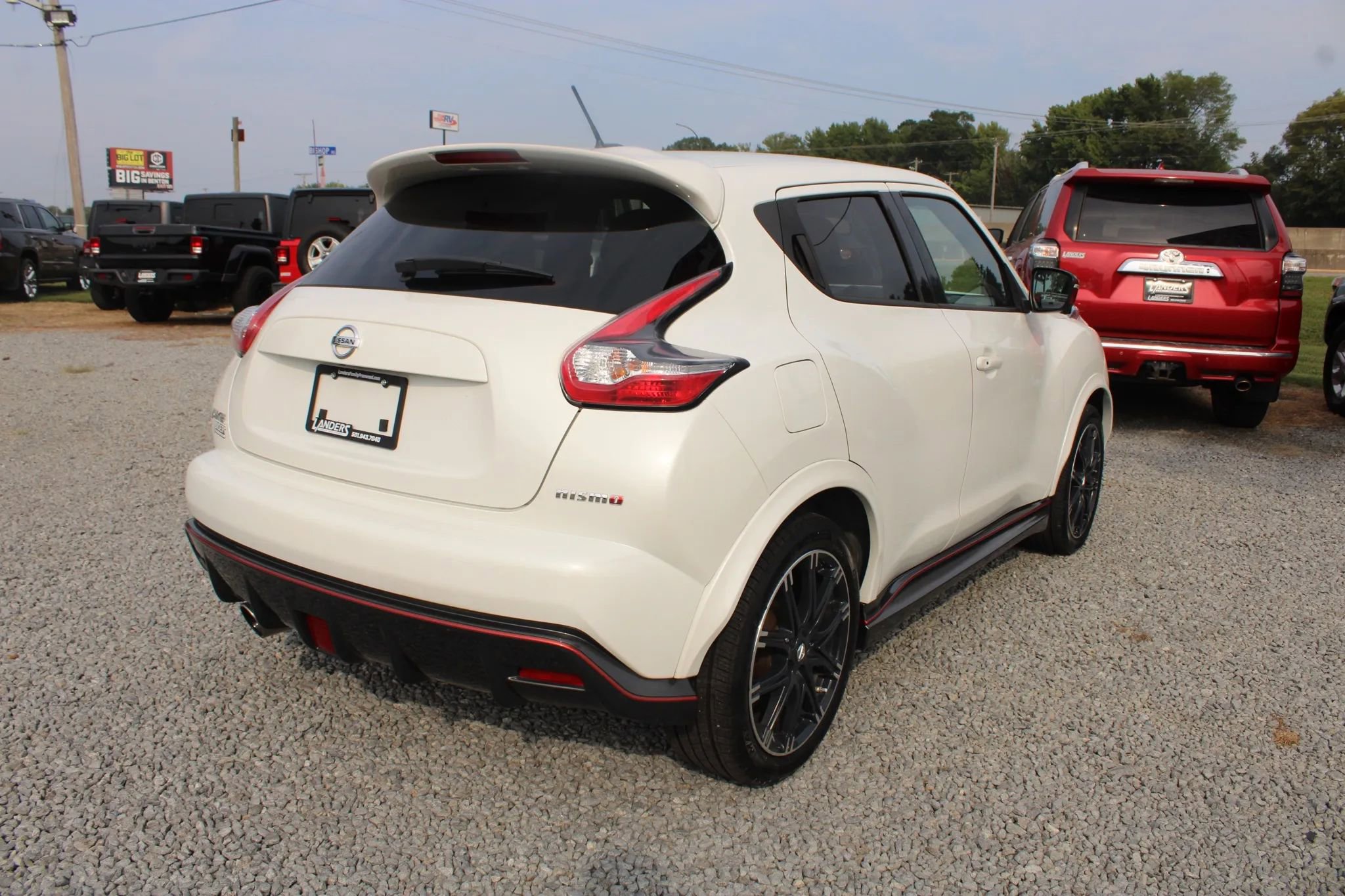 Used 2015 Nissan Juke NISMO image 12