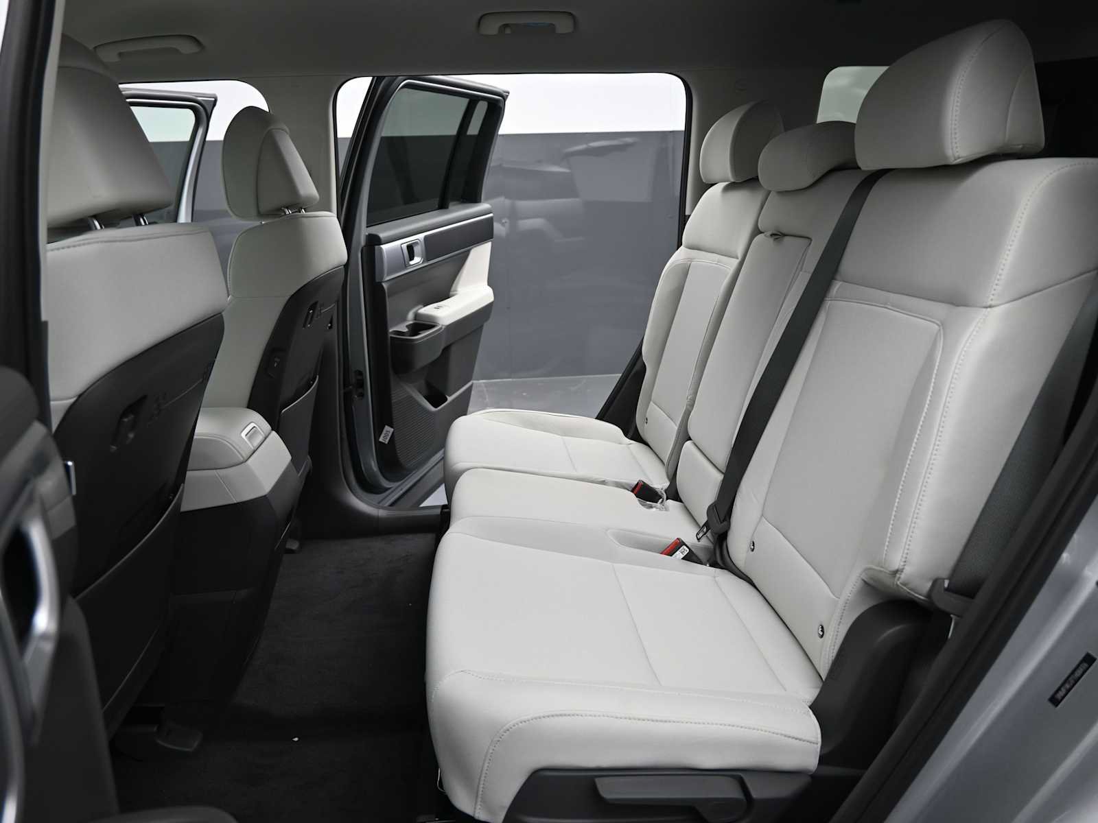 Certified 2026 Hyundai Santa Fe SE FWD image 14