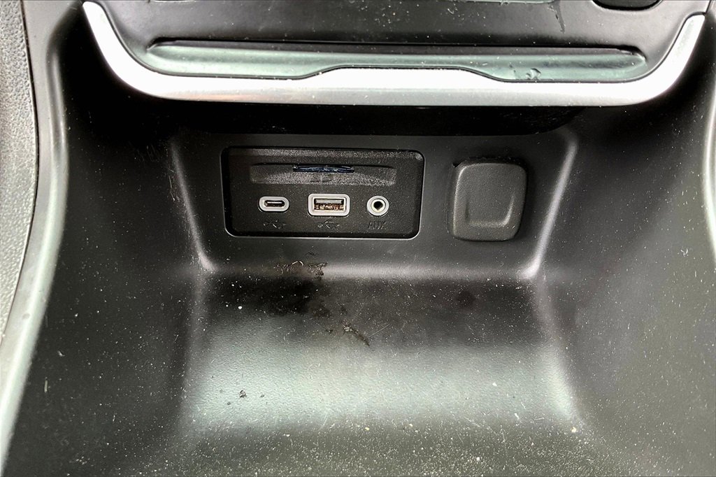 Used 2020 GMC Terrain SLT image 31