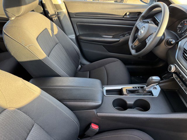 Used 2025 Nissan Altima 2.5 S image 7