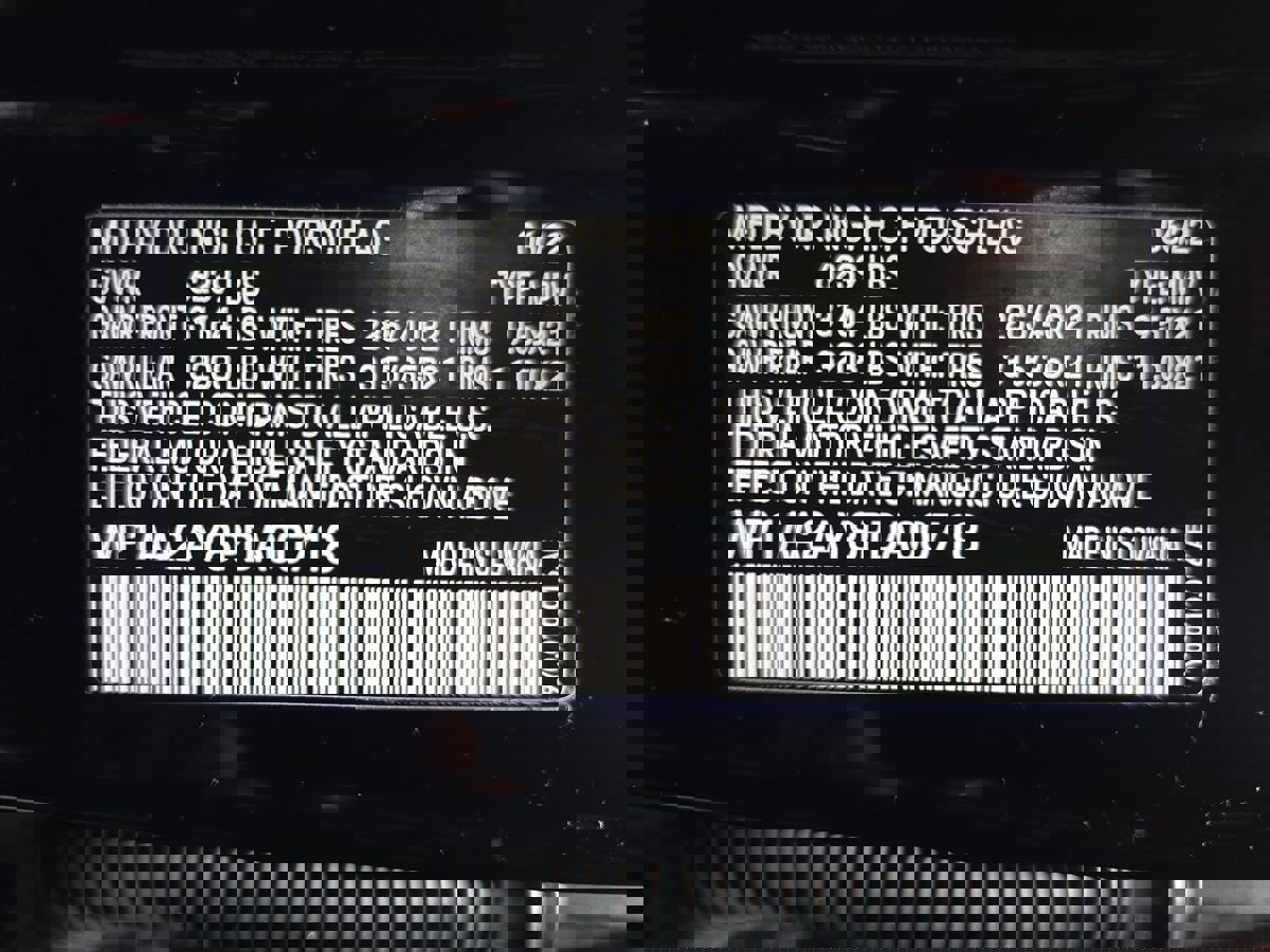 Used 2023 Porsche Cayenne Platinum Edition image 64