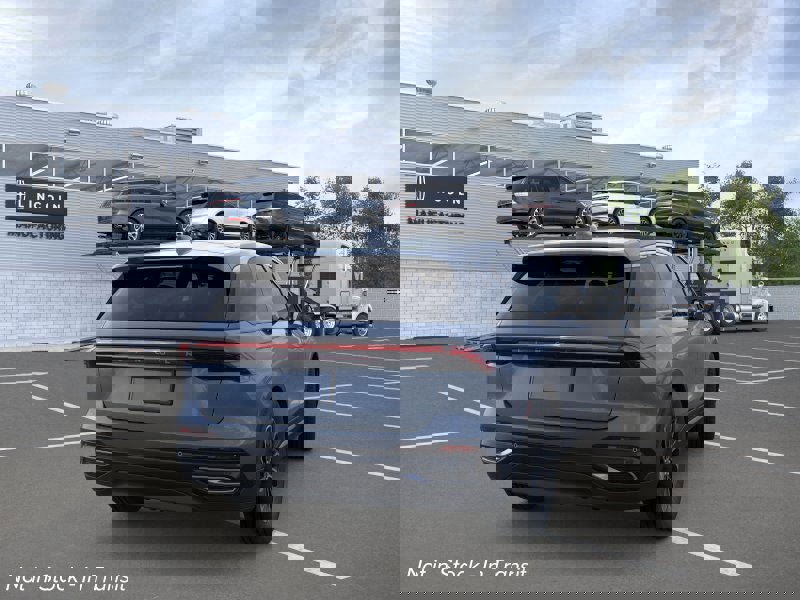 New 2026 Lincoln Nautilus Premier image 8