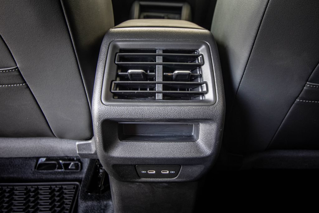 Certified 2026 Volkswagen Tiguan SE R-Line FWD image 27