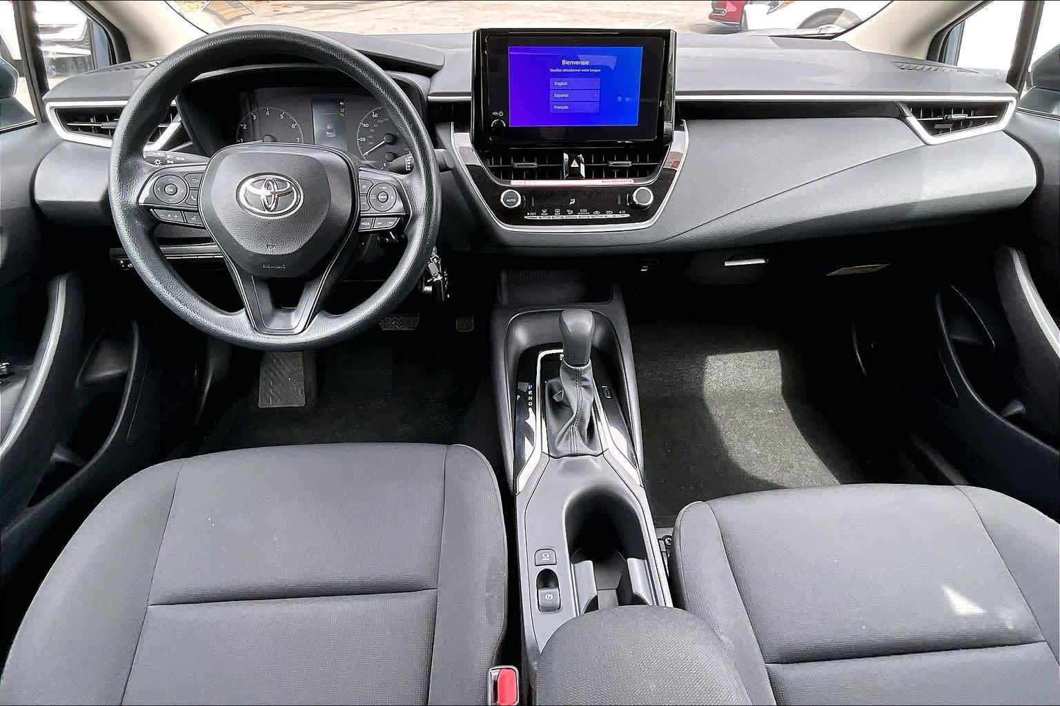 Used 2025 Toyota Corolla LE FWD image 15