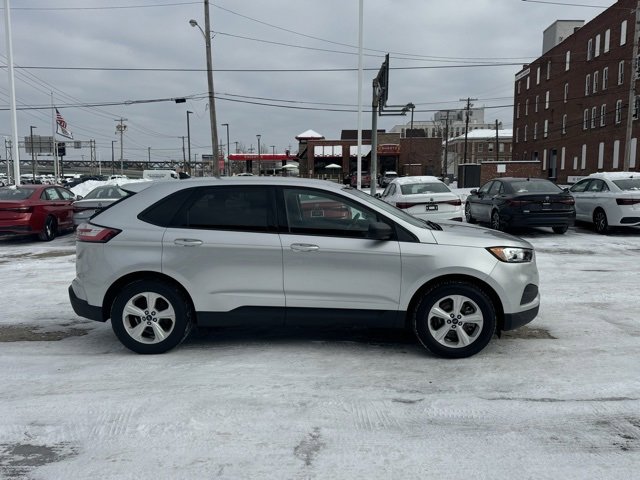 Used 2019 Ford Edge SE image 6