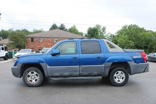 Used 2003 Chevrolet Avalanche 4x4 w/ Suspension Package, Off-Road image 5