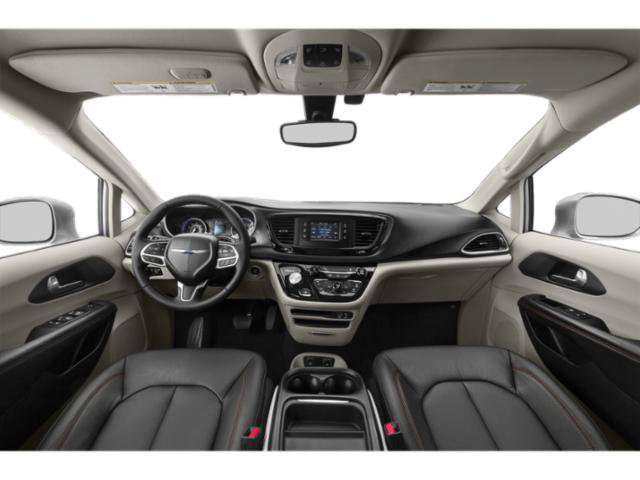 Used 2018 Chrysler Pacifica Touring-L Plus FWD image 9