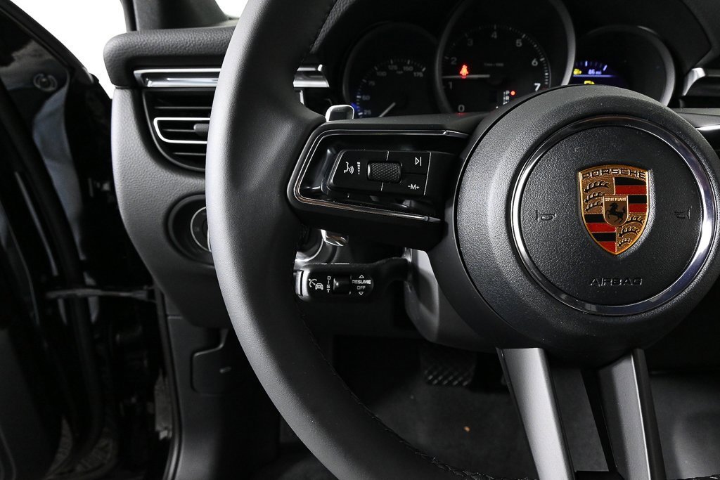 New 2026 Porsche Macan image 10