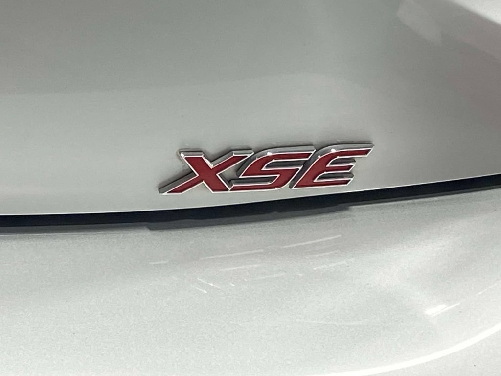 Used 2021 Toyota Corolla XSE FWD image 9