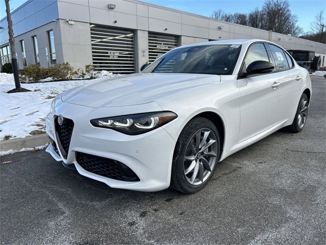 New 2026 Alfa Romeo Giulia Base w/ Driving Assist Package image 4